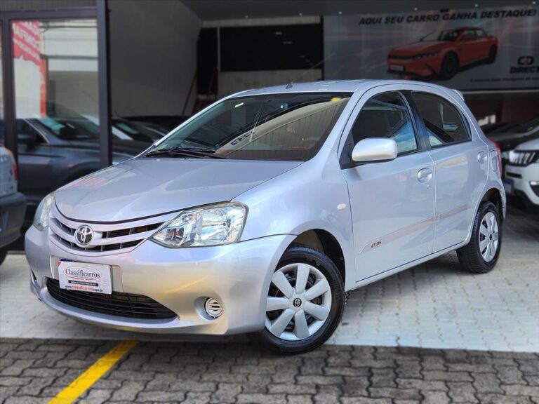 Toyota Etios – 1.3 XS 16V FLEX 4P MANUAL