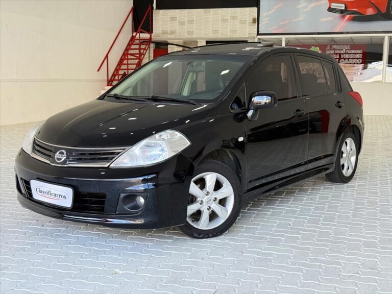 Nissan Tiida – 1.8 SL 16V FLEX 4P MANUAL