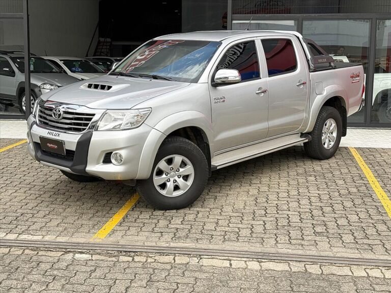 Toyota Hilux – 3.0 SRV 4X4 CD 16V TURBO INTERCOOLER DIESEL 4P AUTOMÁTICO