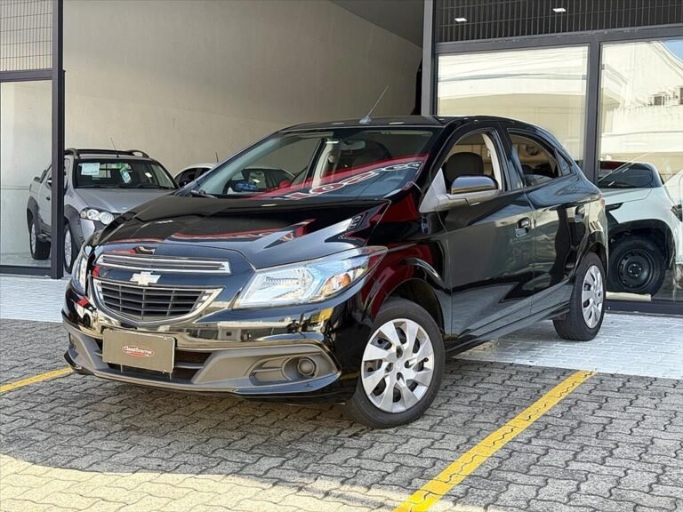 Chevrolet Onix – 1.4 MPFI LT 8V FLEX 4P MANUAL